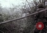 Standbild Betrieb Hawthorne Vietnam, 1966, aus Sekunde 51 historischem Filmmaterial Videoclip 65675024068