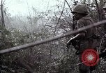 Standbild Betrieb Hawthorne Vietnam, 1966, aus Sekunde 52 historischem Filmmaterial Videoclip 65675024068