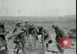 Standbild Schlacht von Arras Frankreich, 1917, aus Sekunde 27 historischem Filmmaterial Videoclip 65675024074