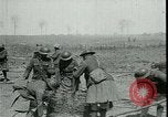 Standbild Schlacht von Arras Frankreich, 1917, aus Sekunde 32 historischem Filmmaterial Videoclip 65675024074