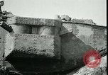 Image Bataille d'Arras France, 1917, de la seconde 23 séquences d'archives historiques vidéo 65675024076