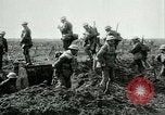 Standbild Schlacht von Arras Frankreich, 1917, aus Sekunde 27 historischem Filmmaterial Videoclip 65675024083