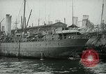 Standbild Armee Transport Service Piers in Hoboken New Jersey Hoboken New Jersey USA, 1918, aus Sekunde 19 historischem Filmmaterial Videoclip 65675024105