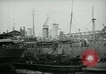Standbild Armee Transport Service Piers in Hoboken New Jersey Hoboken New Jersey USA, 1918, aus Sekunde 25 historischem Filmmaterial Videoclip 65675024105