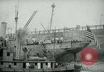 Standbild Armee Transport Service Piers in Hoboken New Jersey Hoboken New Jersey USA, 1918, aus Sekunde 34 historischem Filmmaterial Videoclip 65675024105
