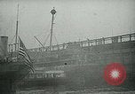 Standbild Armee Transport Service Piers in Hoboken New Jersey Hoboken New Jersey USA, 1918, aus Sekunde 47 historischem Filmmaterial Videoclip 65675024105