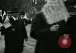 Standbild patriotischen Ford Rallye Dearborn Michigan  USA, 1917, aus Sekunde 12 historischem Filmmaterial Videoclip 65675024111