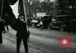 Standbild patriotischen Ford Rallye Dearborn Michigan  USA, 1917, aus Sekunde 16 historischem Filmmaterial Videoclip 65675024111