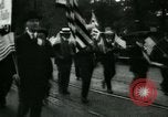 Standbild patriotischen Ford Rallye Dearborn Michigan  USA, 1917, aus Sekunde 22 historischem Filmmaterial Videoclip 65675024111