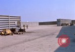Image US Marine F-8E crusader étant armés de roquettes Da Nang au Vietnam, 1967, de la seconde 23 séquences d'archives historiques vidéo 65675024121