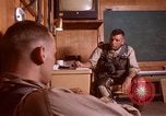 Image US Marine Pilots conversant en Vietnam Da Nang au Vietnam, 1967, de la seconde 27 séquences d'archives historiques vidéo 65675024122