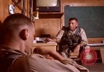 Image US Marine Pilots conversant en Vietnam Da Nang au Vietnam, 1967, de la seconde 39 séquences d'archives historiques vidéo 65675024122