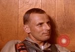 Image US Marine Pilots conversant en Vietnam Da Nang au Vietnam, 1967, de la seconde 44 séquences d'archives historiques vidéo 65675024122