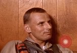 Image US Marine Pilots conversant en Vietnam Da Nang au Vietnam, 1967, de la seconde 46 séquences d'archives historiques vidéo 65675024122
