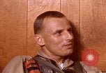 Image US Marine Pilots conversant en Vietnam Da Nang au Vietnam, 1967, de la seconde 56 séquences d'archives historiques vidéo 65675024122