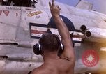 Standbild F-8E CrUSAder Flugzeugen der Marine Squadron Taxi zur Start- und Landebahn Da Nang Vietnam, 1967, aus Sekunde 11 historischem Filmmaterial Videoclip 65675024123
