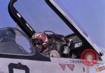 Standbild F-8E CrUSAder Flugzeugen der Marine Squadron Taxi zur Start- und Landebahn Da Nang Vietnam, 1967, aus Sekunde 16 historischem Filmmaterial Videoclip 65675024123