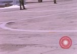 Standbild US Marine Corps F-8E CrUSAder Flugzeuge nehmen sie auf einer Mission Da Nang Vietnam, 1967, aus Sekunde 5 historischem Filmmaterial Videoclip 65675024125