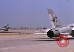 Standbild US Marine Corps F-8E CrUSAder Flugzeuge nehmen sie auf einer Mission Da Nang Vietnam, 1967, aus Sekunde 38 historischem Filmmaterial Videoclip 65675024125