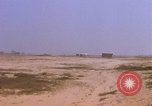 Standbild US Marine Corps F-8E CrUSAder Flugzeuge nehmen sie auf einer Mission Da Nang Vietnam, 1967, aus Sekunde 62 historischem Filmmaterial Videoclip 65675024125