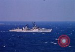 Standbild USS John F Kennedy Mittelmeer, 1969, aus Sekunde 61 historischem Filmmaterial Videoclip 65675024127