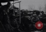 Immagine di Trincee francese nelle linee del fronte Francia, 1918, secondo 28 filmato di repertorio 65675024139