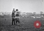 Standbild Armee Korps Woolwich London England, 1916, aus Sekunde 9 historischem Filmmaterial Videoclip 65675024158