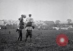 Standbild Armee Korps Woolwich London England, 1916, aus Sekunde 10 historischem Filmmaterial Videoclip 65675024158