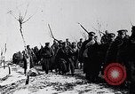 Standbild russischen Infanterie Russland, 1917, aus Sekunde 59 historischem Filmmaterial Videoclip 65675024163