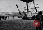 Image Amphibian dirigeable Saint Malo en France, 1912, de la seconde 7 séquences d'archives historiques vidéo 65675024167