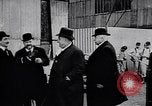 Image Amphibian dirigeable Saint Malo en France, 1912, de la seconde 10 séquences d'archives historiques vidéo 65675024167