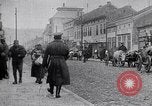 Standbild Russen besetzen Przemysl Serbien, 1915, aus Sekunde 58 historischem Filmmaterial Videoclip 65675024170