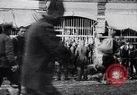 Image des soldats des pouvoirs centraux sur Première Guerre Mondiale avant macédonienne dans Skopje Macédoine, 1916, de la seconde 25 séquences d'archives historiques vidéo 65675024171