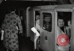 Immagine di Assistenza sanitaria Germania, 1954, secondo 15 filmato di repertorio 65675024179