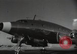 Immagine di Dignitario arriva in aeroporto America Latina, 1954, secondo 6 filmato di repertorio 65675024180