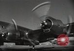 Immagine di Dignitario arriva in aeroporto America Latina, 1954, secondo 9 filmato di repertorio 65675024180