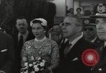 Immagine di Dignitario arriva in aeroporto America Latina, 1954, secondo 12 filmato di repertorio 65675024180