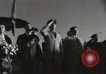 Immagine di Dignitario arriva in aeroporto America Latina, 1954, secondo 33 filmato di repertorio 65675024180