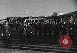 Immagine di Dignitario arriva in aeroporto America Latina, 1954, secondo 37 filmato di repertorio 65675024180