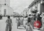 Standbild Feier Guatemala, 1954, aus Sekunde 14 historischem Filmmaterial Videoclip 65675024182