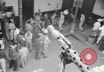 Standbild Feier Guatemala, 1954, aus Sekunde 52 historischem Filmmaterial Videoclip 65675024182