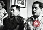 Immagine di Ha cessato di pistole Guatemala, 1954, secondo 35 filmato di repertorio 65675024188
