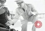 Immagine di Ha cessato di pistole Guatemala, 1954, secondo 56 filmato di repertorio 65675024188