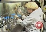 Image Cancer Therapy United States USA, 1985, de la seconde 16 séquences d'archives historiques vidéo 65675024219