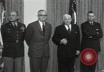 Immagine di Società di Remagen Bridge Washington DC USA, 1955, secondo 9 filmato di repertorio 65675024225