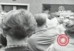 Image protestataires Berlin Allemagne de l'Ouest, 1954, de la seconde 26 séquences d'archives historiques vidéo 65675024236