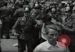 Image protestataires Berlin Allemagne de l'Ouest, 1954, de la seconde 40 séquences d'archives historiques vidéo 65675024236