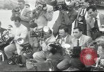 Standbild Präsident und Frau Eisenhower Washington DC USA, 1953, aus Sekunde 10 historischem Filmmaterial Videoclip 65675024247