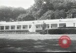 Standbild Präsident und Frau Eisenhower Washington DC USA, 1953, aus Sekunde 13 historischem Filmmaterial Videoclip 65675024247