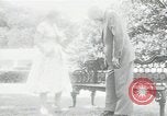 Standbild Präsident und Frau Eisenhower Washington DC USA, 1953, aus Sekunde 25 historischem Filmmaterial Videoclip 65675024247